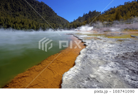 Champagne Pool - Waiotapu - New Zealand Champagne Pool - Waiotapu - New Zealand 108741090