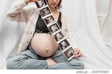 【マタニティイメージ エコー写真】 【マタニティイメージ エコー写真】 108745667