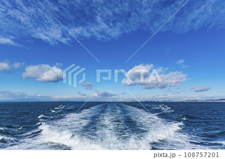 航跡・太陽・波・船旅 108757201