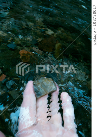 play in the river 108758017