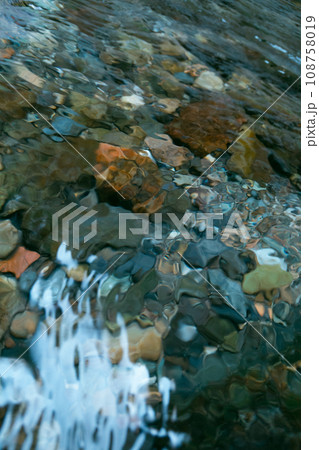 play in the river 108758019