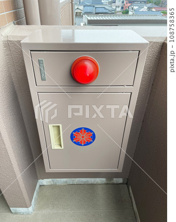 連結送水管ボックス 108758365