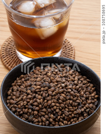麦茶 六条大麦 麦茶 六条大麦 108758695