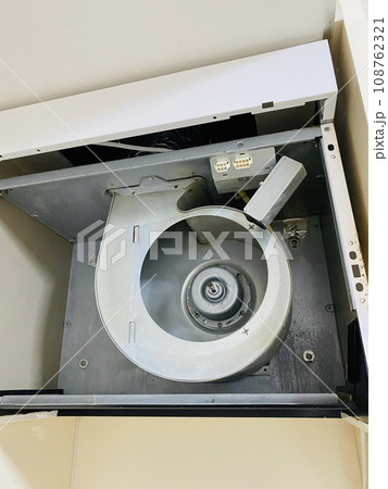 換気扇掃除 換気扇掃除 108762321
