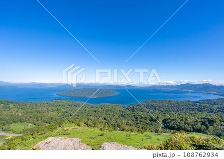 屈斜路湖 中島 美幌峠 眺め 屈斜路湖 中島 美幌峠 眺め 108762934