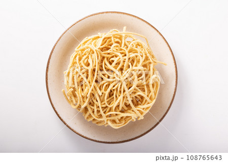 硬焼きそば　極太麺 108765643