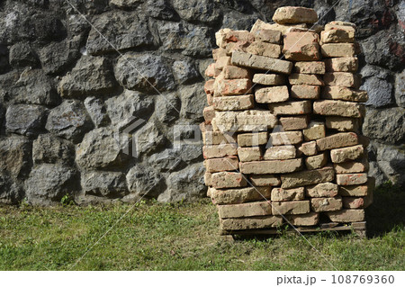 Old bricks 108769360