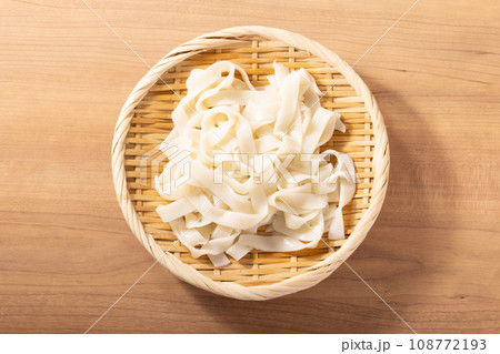 きしめん きしめん 108772193