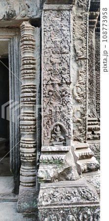 タ・プローム寺院の柱 タ・プローム寺院の柱 108773958