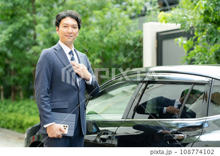 車　カーディーラー 108774102