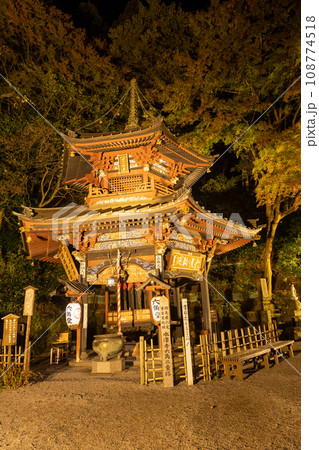 ライトアップされた水澤観音 六角堂 ライトアップされた水澤観音 六角堂 108774518