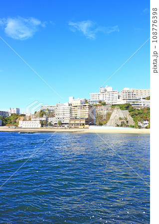 愛知県蒲郡市、海辺と西浦温泉の風景 愛知県蒲郡市、海辺と西浦温泉の風景 108776398
