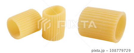 raw italian pasta in wooden bowl isolated on white background  . Mezze Maniche Rigate Bronze die 108779729