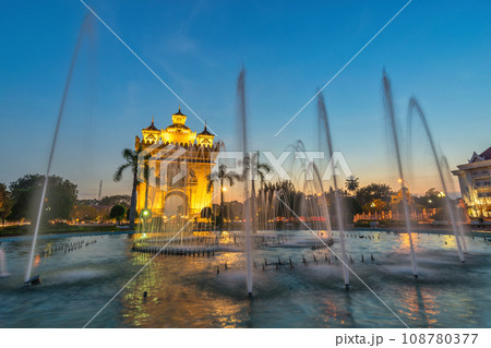 Vientiane Laos, sunset city skyline at Patuxai (Patuxay) and fountain the most famous landmark in Vientiane 108780377