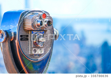 ロックフェラーセンター（トップ・オブ・ザ・ロック）の双眼鏡 108786636