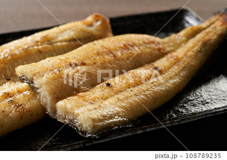 うなぎの白焼き イメージ うなぎの白焼き イメージ 108789235