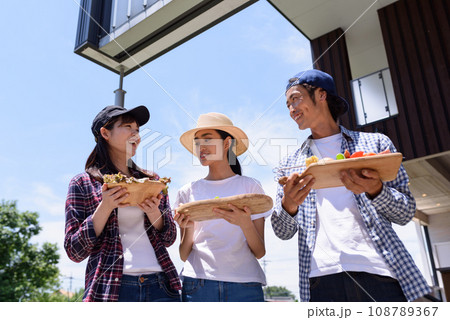 バーベキューに行こう 108789367