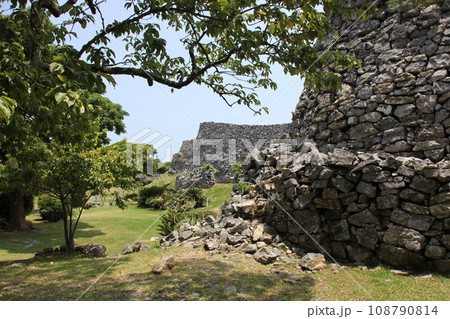 今帰仁城跡の外郭風景_沖縄 今帰仁城跡の外郭風景_沖縄 108790814