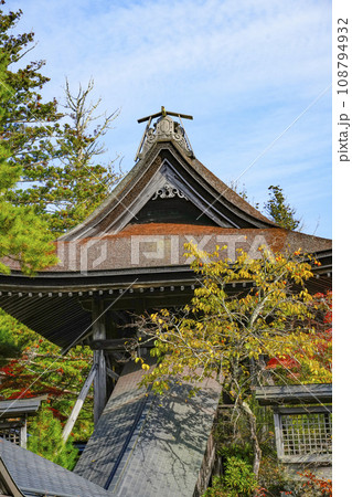 秋の高野山「金剛峯寺」六時の鐘 秋の高野山「金剛峯寺」六時の鐘 108794932