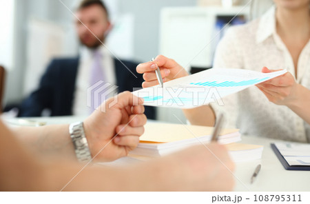 Gorgeous woman discuss project 108795311