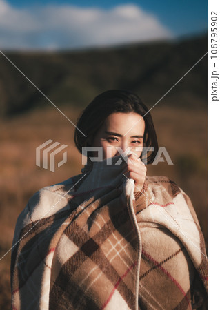 女性 放浪 旅人 一人旅 女性 放浪 旅人 一人旅 108795902