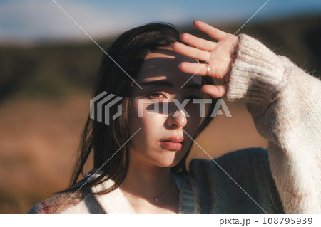 女性 放浪 旅人 一人旅 女性 放浪 旅人 一人旅 108795939