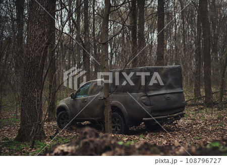 car for the military of Ukraine purchased by volunteer 108796727