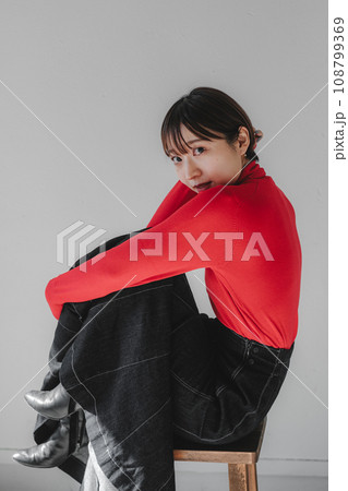 女性 ファッション ポートレート 女性 ファッション ポートレート 108799369