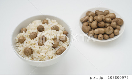 むかごご飯　イメージ 108800975