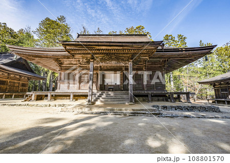 秋の高野山 壇上伽藍 大会堂 秋の高野山 壇上伽藍 大会堂 108801570