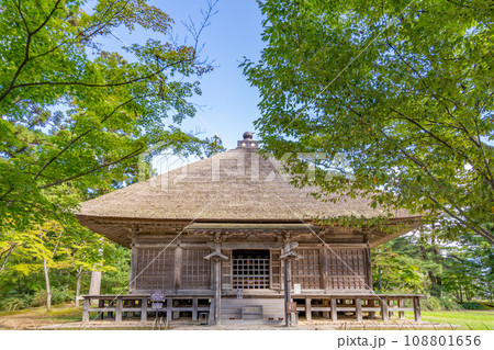 毛越寺　常行堂　日本庭園史上特に貴重な平安時代の浄土庭園遺構　世界遺産　国の特別史跡・特別名勝 108801656