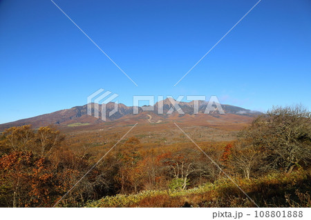 平沢峠(野辺山高原)からの八ヶ岳 【長野県南牧村/八ヶ岳スケッチライン】 平沢峠(野辺山高原)からの八ヶ岳 【長野県南牧村/八ヶ岳スケッチライン】 108801888
