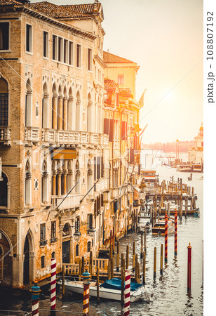 canals in Venice 108807192