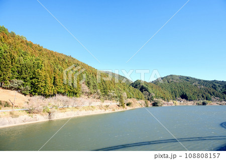静岡県浜松市天竜区_夢のかけ橋から東側風景2_2023_2月 108808157
