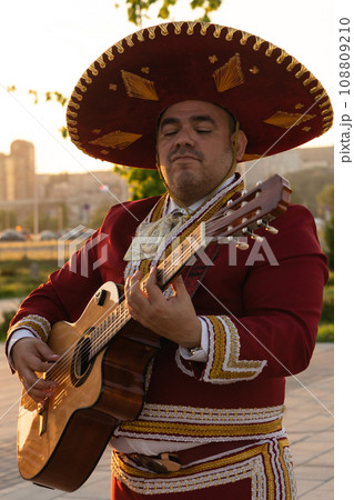 Mexican musician mariachi Mexican musician mariachi 108809210