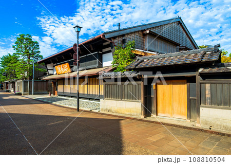 富山県　富山市　岩瀬の町並み 108810504