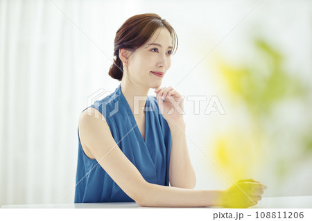 肌の綺麗な30代女性のビューティー 肌の綺麗な30代女性のビューティー 108811206