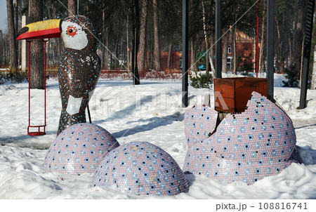 Kiev, Ukraine February 25, 2021: Decoration of parks by public utilities in the city of Kiev with big birds and eggs in winter Kiev, Ukraine February 25, 2021: Decoration of parks by public utilities in the city of Kiev with big birds and eggs in winter 108816741