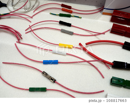 バッテリーの接続ソケット 108817663