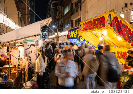 《東京都》東京のお祭り・日本橋べったら市 《東京都》東京のお祭り・日本橋べったら市 108822482