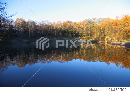 美鈴池の絶景 【長野県南牧村（八ヶ岳高原ロッジ）】 108823503