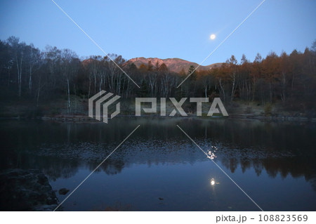 美鈴池の絶景 【長野県南牧村（八ヶ岳高原ロッジ）】 108823569