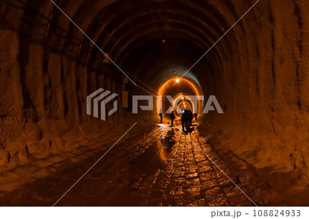 新湊川ウォーク～湊川隧道通り抜け　兵庫県土木の日のイベント 108824933