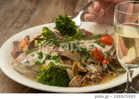 アクアパッツア ワイン アクアパッツア ワイン 108825093