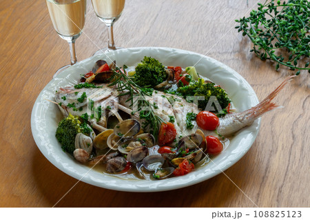 アクアパッツア  ワイン 108825123