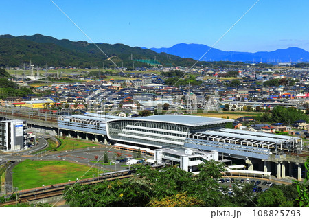 【佐賀県】朝日山公園から見た新鳥栖駅 【佐賀県】朝日山公園から見た新鳥栖駅 108825793