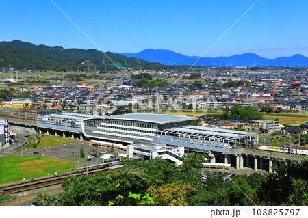 【佐賀県】朝日山公園から見た新鳥栖駅 【佐賀県】朝日山公園から見た新鳥栖駅 108825797
