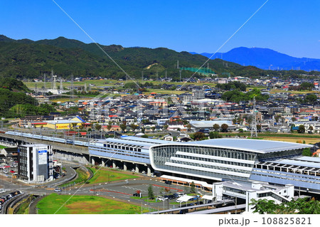 【佐賀県】朝日山公園から見た新鳥栖駅 108825821