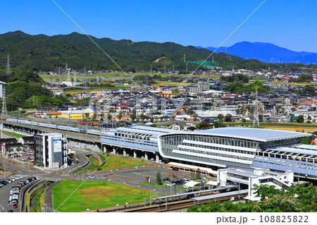 【佐賀県】朝日山公園から見た新鳥栖駅 108825822