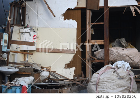 家屋解体工事 鎌倉市内 家屋解体工事 鎌倉市内 108828256